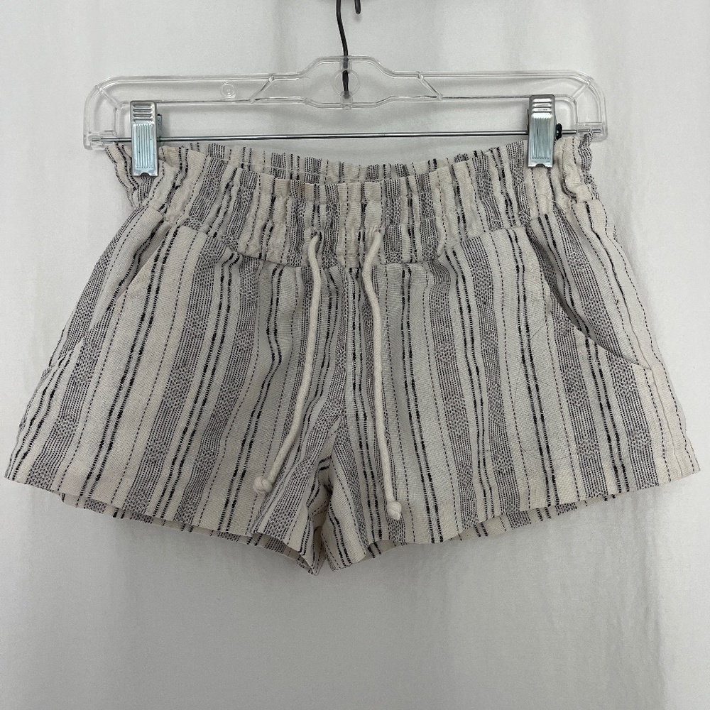 Cute beachy pants perfect for a day out
